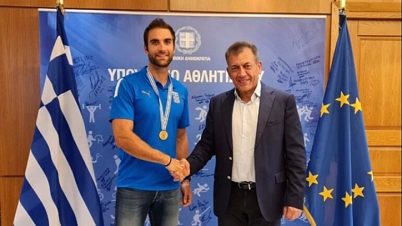 «Αναγνώριση και στήριξη της προσφοράς του Στέφανου Ντούσκου στην ελληνική κωπηλασία»