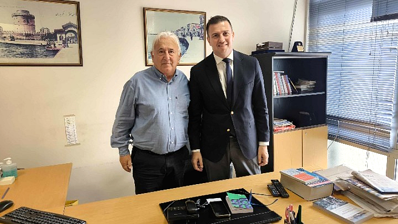 Επίσκεψη του Δημήτρη Κιρμικίρογλου στα γραφεία του ΑΠΕ-ΜΠΕ στη Θεσσαλονίκη