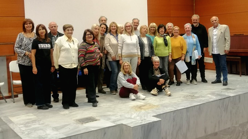 Η πρώτη θεατρική παράσταση με πρωταγωνιστές άνω των 66 ετών έρχεται στην Τούμπα