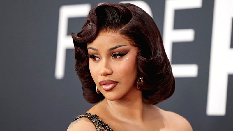 Εορτασμός γενεθλίων για την Cardi B: «Νιώθω τυχερή και ευλογημένη»