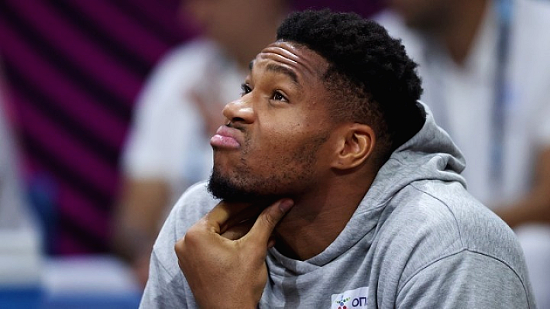 Η κατάταξη ύψους των ανδρών: Γίγαντες και αθλητές όλων των αθλημάτων