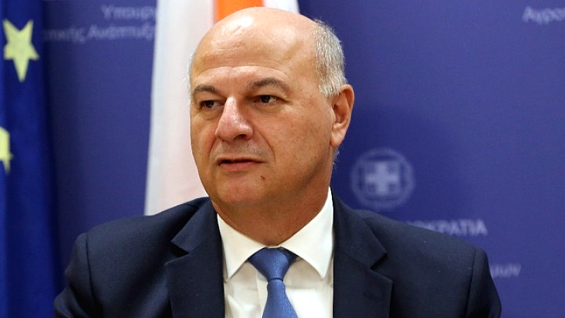 Έρευνα για παράνομο εμβολιασμό κατά της ευλογιάς προανήγγειλε ο Κ. Τσιάρας