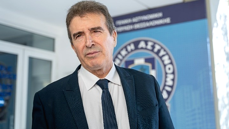 Ενίσχυση και βελτίωση του θεσμικού πλαισίου κατά της ενδοοικογενειακής βίας, διαβεβαίωσε ο Μιχάλης Χρυσοχοΐδης