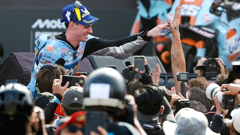 Πρώτη νίκη για τον Αλντεγκέρ στο Moto GP Ινδονησίας, τραυματισμός για τον Μαρκέθ
