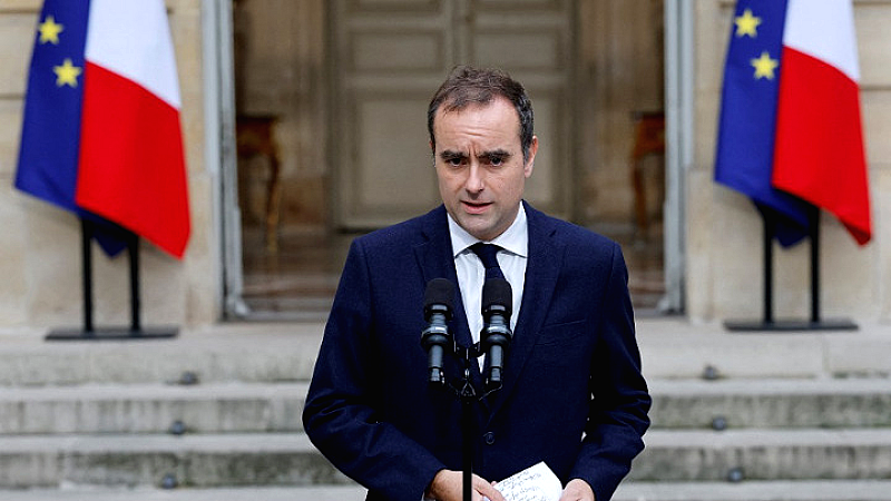 Πολιτική συμφωνία που ενδεχομένως να αποτρέψει νέες εκλογές αναμένει ο Σεμπαστιάν Λεκορνί