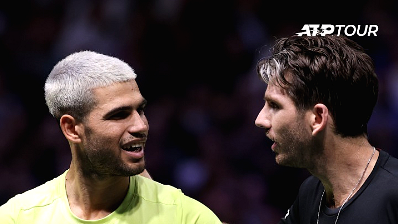 Σπουδαία νίκη για τον Νόρι απέναντι στον Αλκαράθ στον 1ο γύρο!