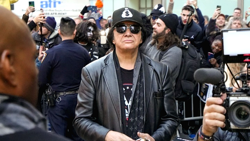 Αναρρώνει ο Τζιν Σίμονς των Kiss μετά από τροχαίο στο Μαλιμπού