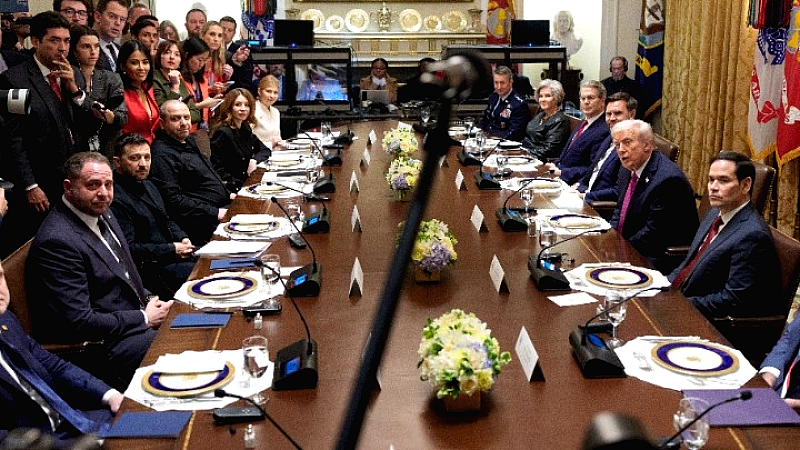Ο Ζελένσκι ενημέρωσε τον Τραμπ για στρατηγικούς στόχους στη Ρωσία