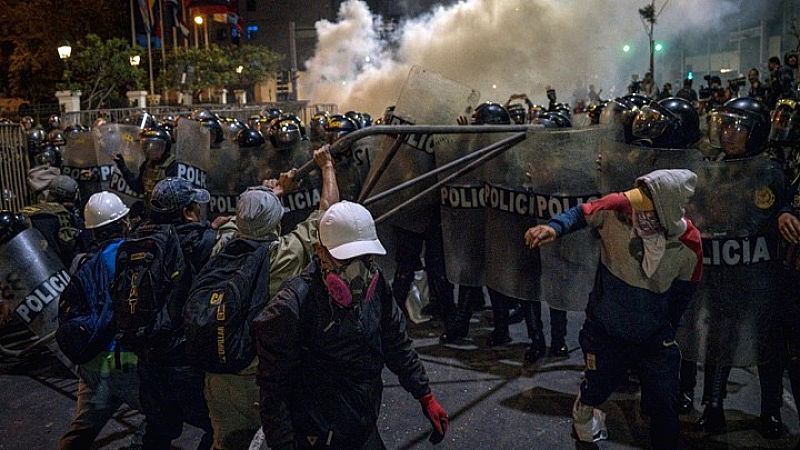 Περού: Η αστυνομία αναγνωρίζει την ευθύνη της για τον θάνατο διαδηλωτή