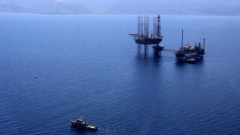 Προτιμητέοι επενδυτές Chevron και Helleniq Energy για την έρευνα υδρογονανθράκων σε θαλάσσιες περιοχές