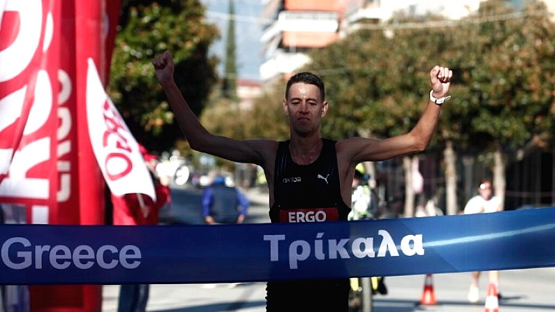 Run Greece: Ο Παναγιώτης Πετρουλάκης καταρρίπτει ρεκόρ με την ταχύτητά του