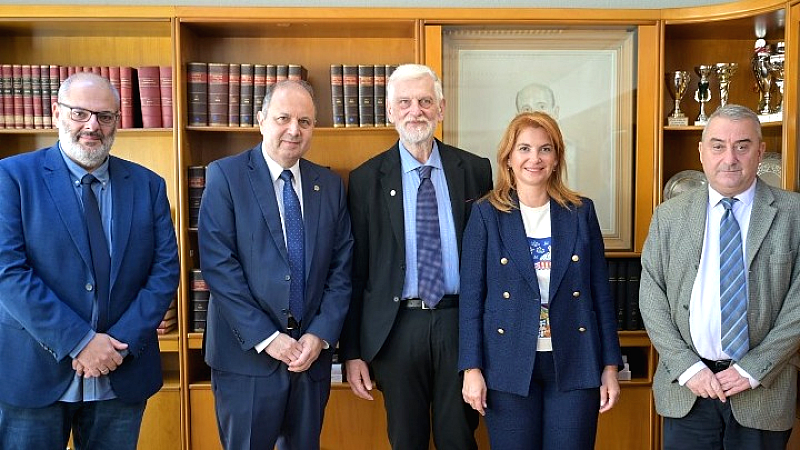 Στρατηγική συνεργασία ΑΠΘ και Υπουργείου Εξωτερικών για την εκπαιδευτική διπλωματία