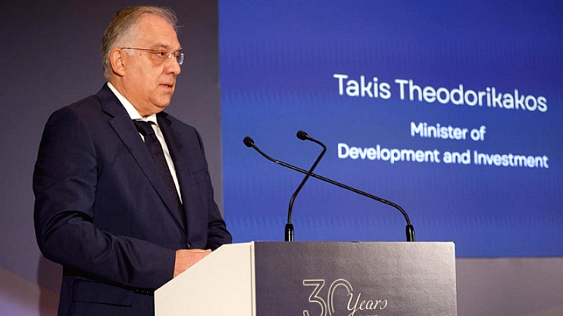 Θεοδωρικάκος: Ενίσχυση παραγωγικότητας και μείωση φόρων για καλύτερους μισθούς