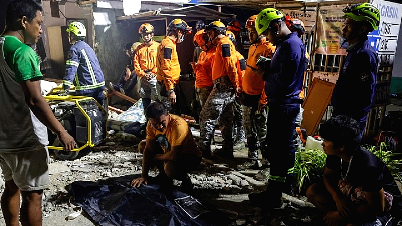 Σεισμός στις Φιλιππίνες: Τουλάχιστον 72 νεκροί και 294 τραυματίες