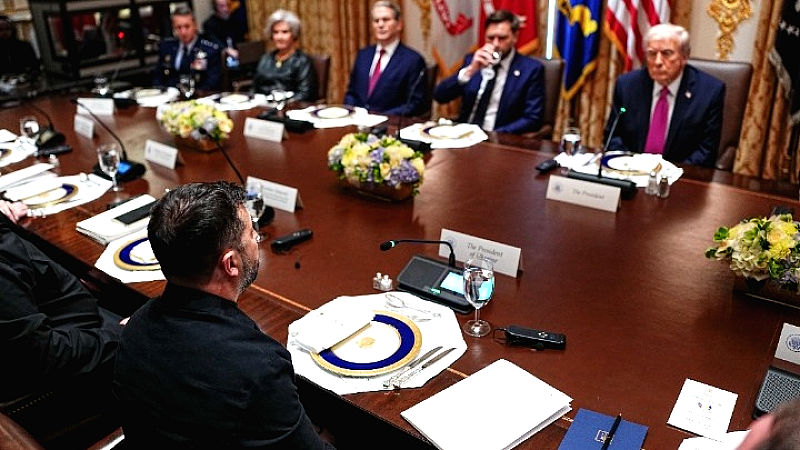 Τραμπ: «Πρόωρη» η αποστολή πυραύλων Τόμαχοκ στην Ουκρανία
