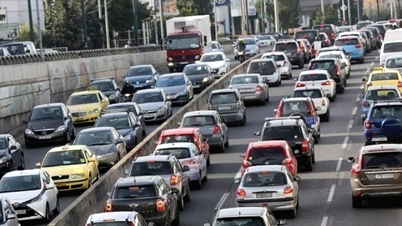 Υπουργείο Μεταφορών: Προσοχή στον δρόμο για μια ασφαλή 28η Οκτωβρίου