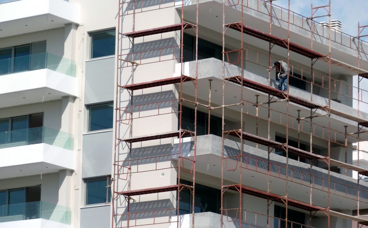 Η αναθεώρηση των οικοδομικών αδειών με μπόνους δόμησης: Οι οδηγίες του ΥΠΕΝ