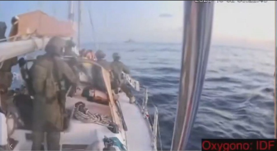 Global Sumud Flotilla: Επίθεση στο ΟΞΥΓΟΝΟ – Οι επιβαίνοντες μεταφέρονται σε άγνωστο προορισμό