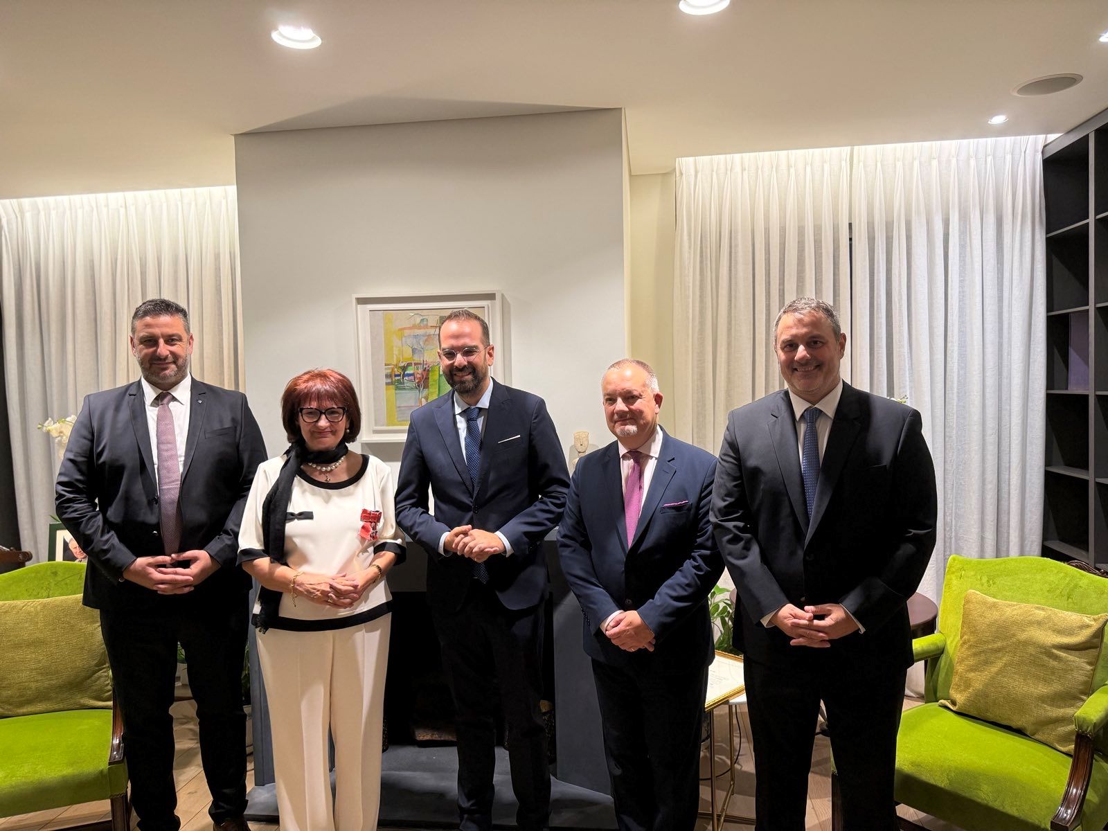 Βράβευση της προέδρου της Βυρωνικής Εταιρείας Ιεράς Πόλης Μεσολογγίου, Ροδάνθης-Ρόζας Φλώρου