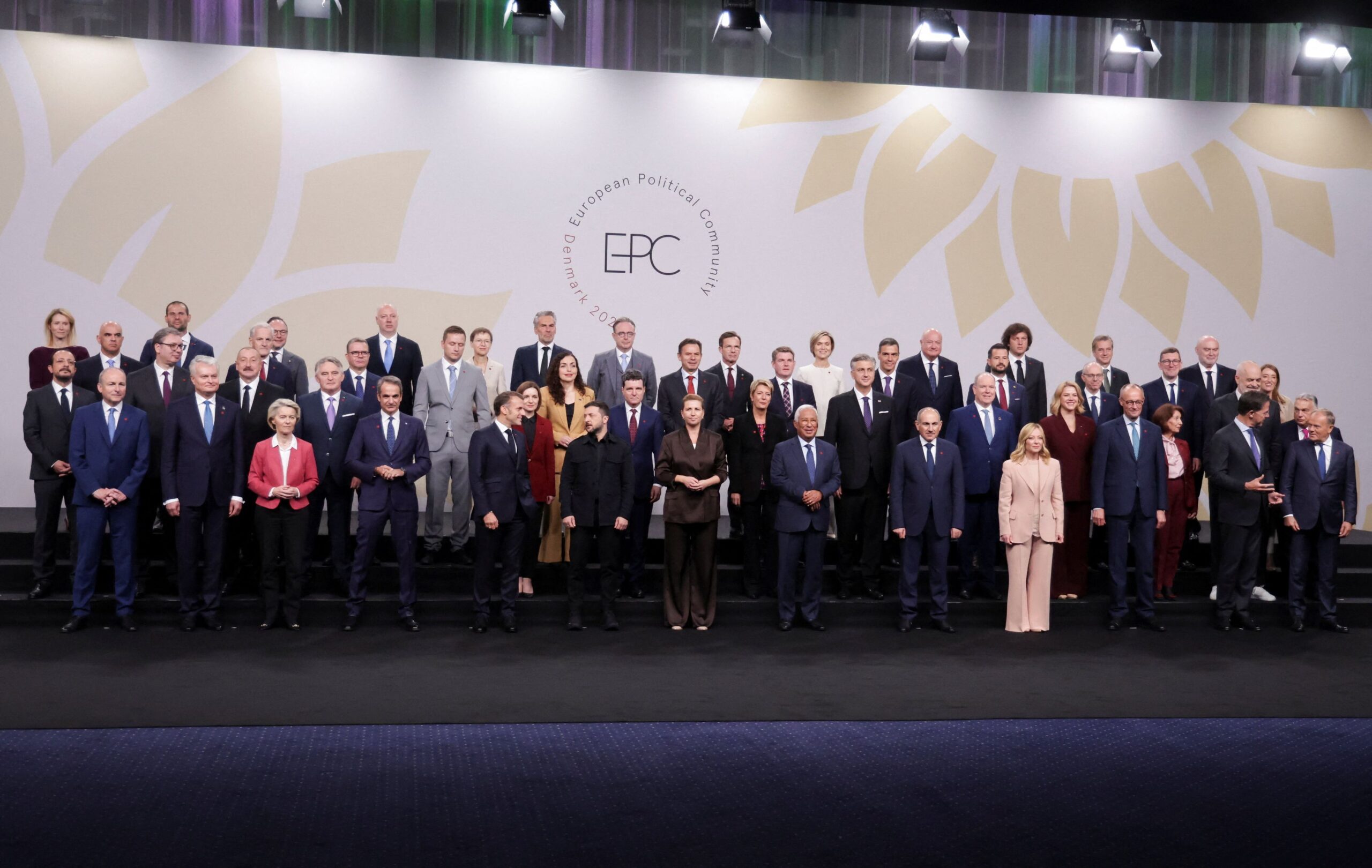 Δανία: Η Φρέντερικσεν επισημαίνει ότι η Ρωσία δεν θα σταματήσει μέχρι να αναγκαστεί – Συζήτηση μεταξύ Ευρωπαίων ηγετών
