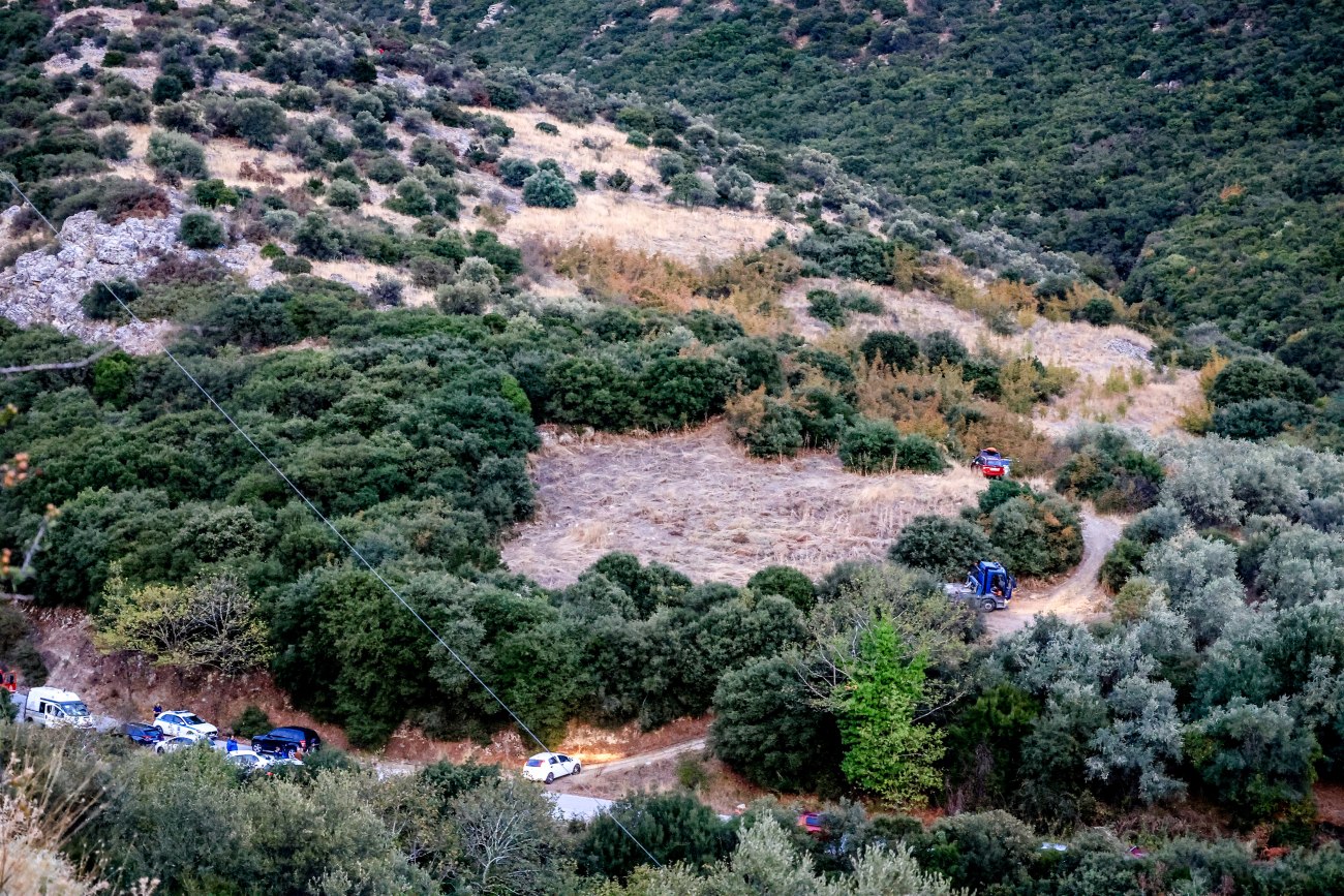 Λάρισα: Παραδόθηκαν στις Αρχές τα δίδυμα αδέλφια που εμπλέκονται στην υπόθεση χρυσοθηρίας