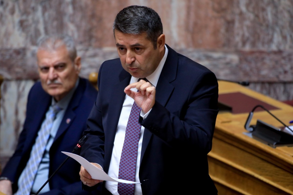 Η δημόσια εμφάνιση Μπουκώρου και οι αποκαλύψεις για τον Μυλωνάκη: Η κυβερνητική αναδίπλωση