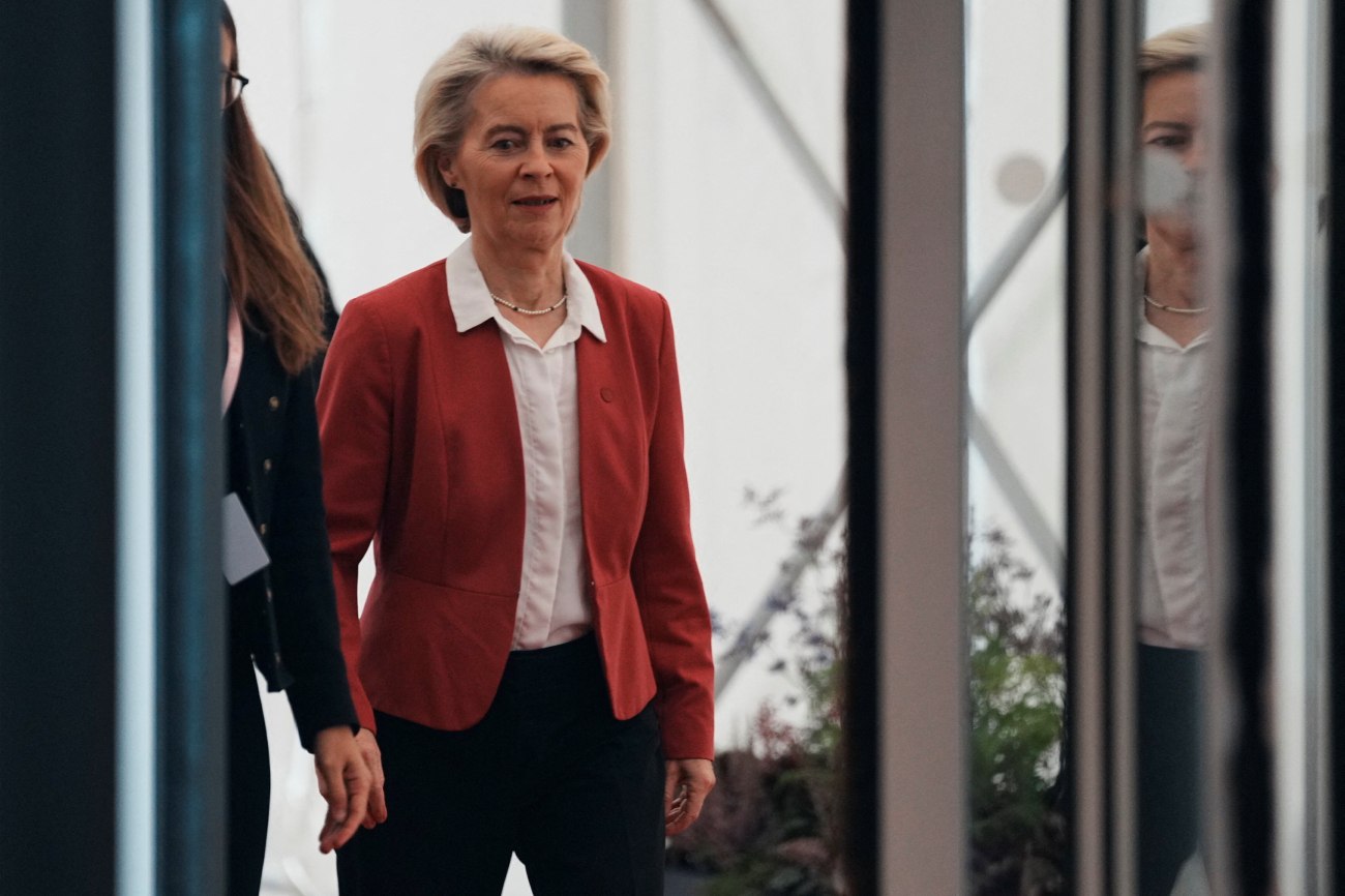 Σοσιαλιστές και ΕΛΚ προειδοποιούν για καταψήφιση του προϋπολογισμού: νέα δοκιμασία για την πρόεδρο της Κομισιόν