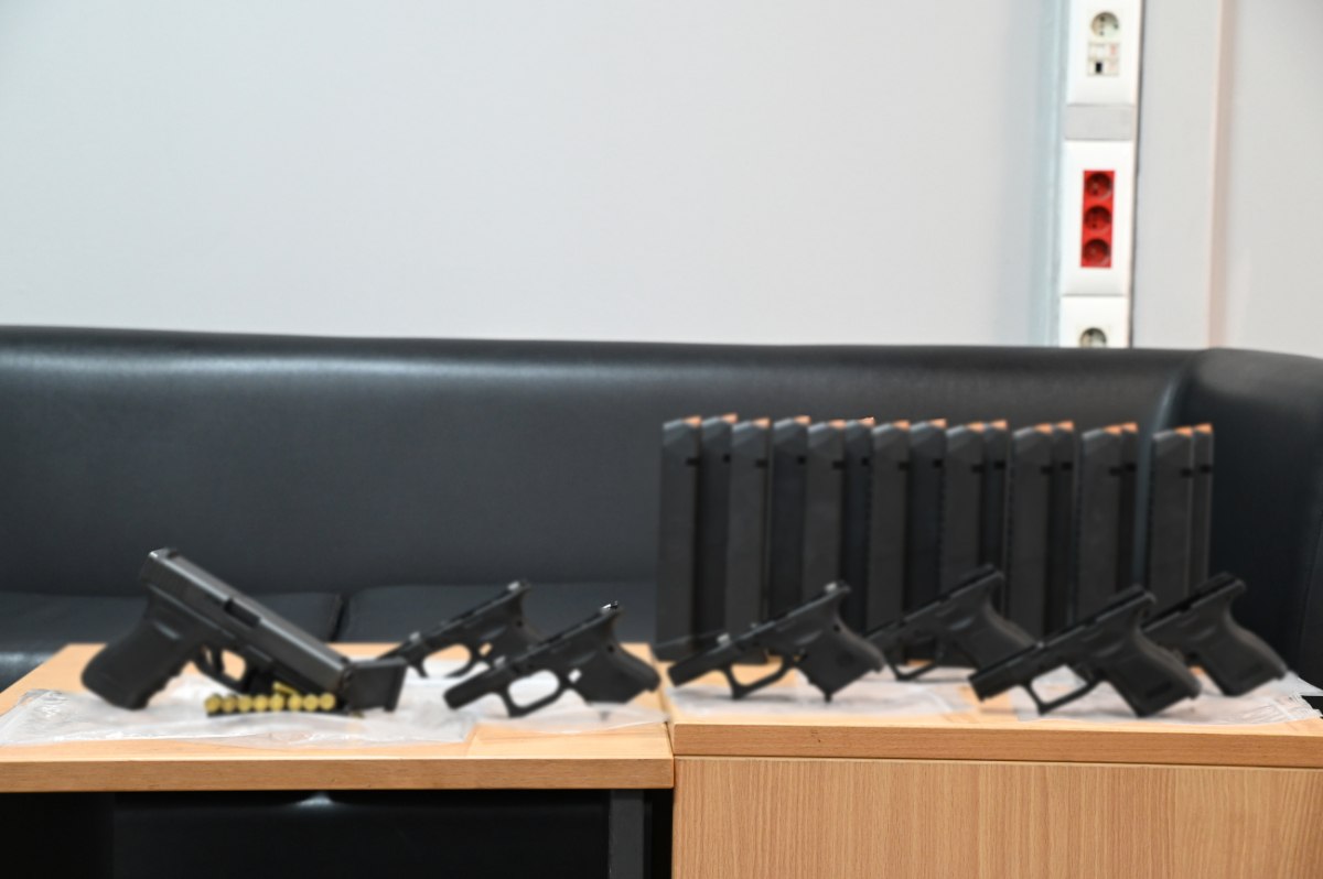 Κατηγορίες κακουργηματικής φύσης στους 13 Τούρκους για το οπλοστάσιο που μετέφεραν