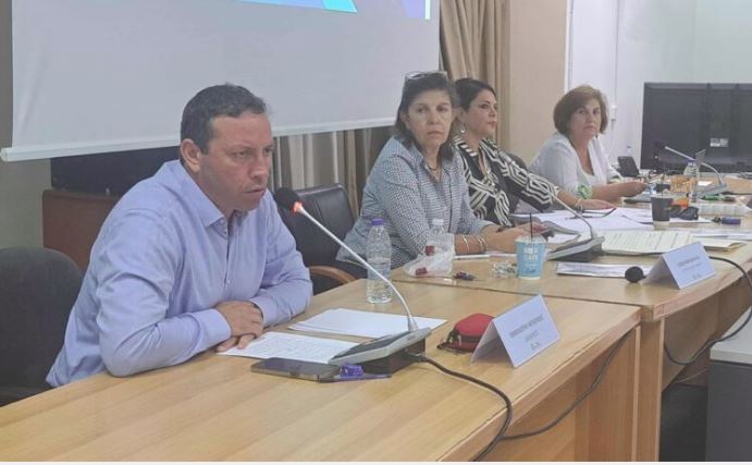 Ο Δήμος Αγίου Νικολάου εισάγει χρηματικό επίδομα για τους γιατρούς