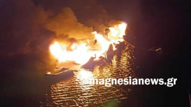 Αλόννησος: Πυρκαγιά σε ιστιοπλοϊκό προκαλεί ολοκληρωτική καταστροφή