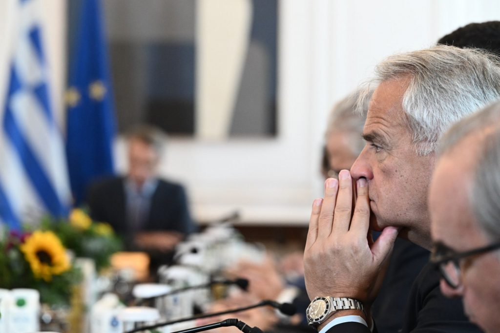 Σκάνδαλο ΟΠΕΚΕΠΕ: Μπούμερανγκ για το Μαξίμου, οι κατηγορίες δίνουν και παίρνουν