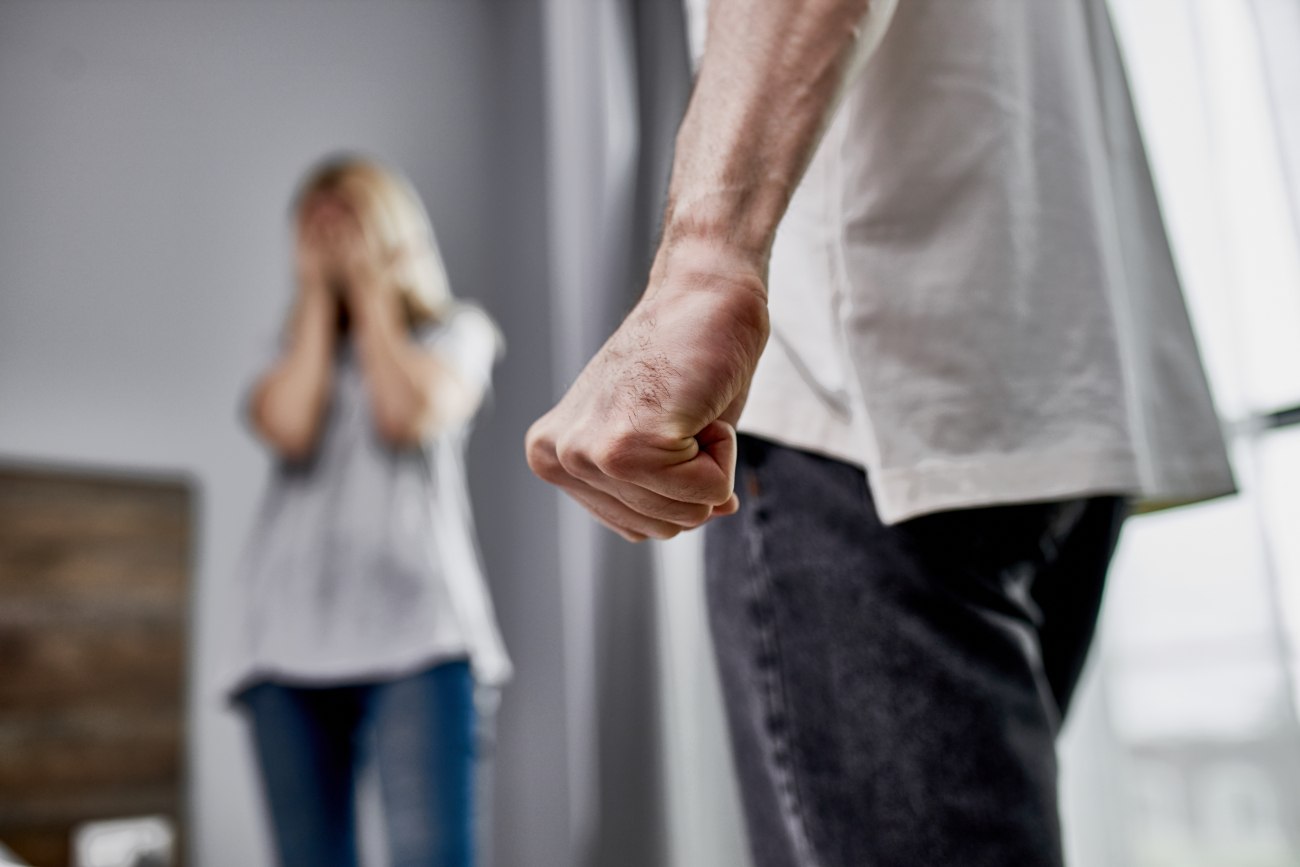 Σοκαριστική υπόθεση ενδοοικογενειακής βίας: Έγκυος γυναίκα τραυματίζεται σοβαρά από τον σύζυγό της