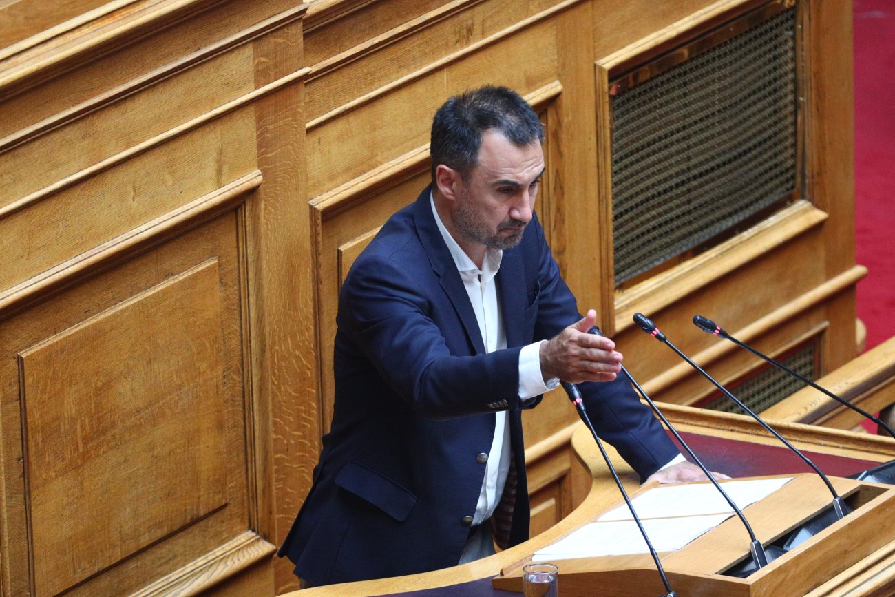 Χαρίτσης: Η κυβέρνηση βυθίζεται σε σκάνδαλα, κορυφαίο το Μέγαρο Μαξίμου