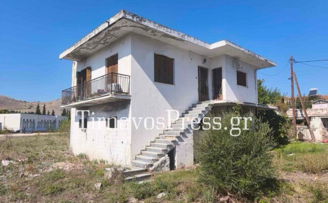 Τύρναβος: Νεκρός 62χρονος άνδρας βρέθηκε στο μπαλκόνι του σπιτιού του