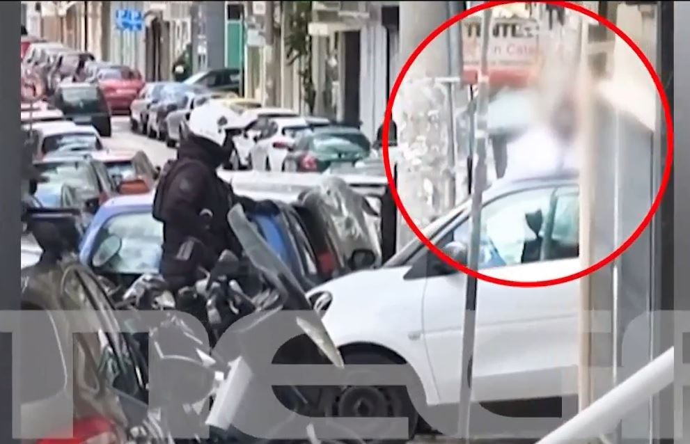 Η σύλληψη του 43χρονου που επιτέθηκε με πιρούνι στην έγκυο σύντροφό του: Σοκαριστικά βίντεο ντοκουμέντο