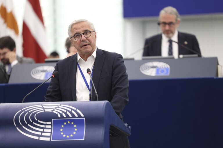 Μανιάτης προς Κάλας: Απαράδεκτη η ευρωπαϊκή έκθεση που αναγνωρίζει το ψευδοκράτος και το Τουρκολιβυκό μνημόνιο