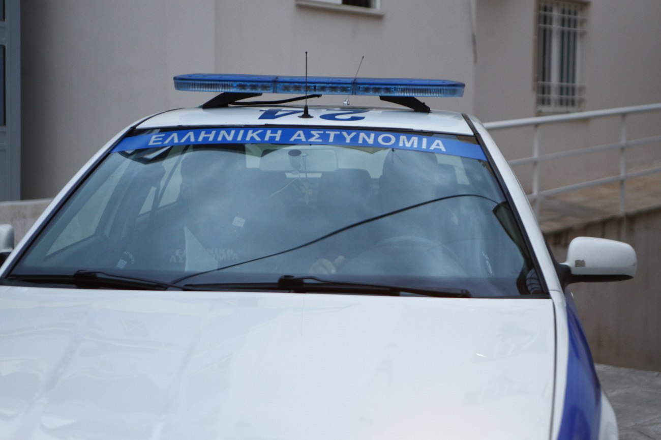 Θεσσαλονίκη: Σύλληψη 36χρονου για κατοχή αεροβόλου και ναρκωτικών – Βίντεο της επιχείρησης