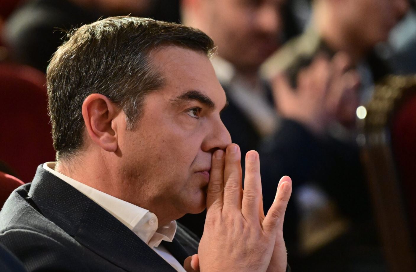 Τσίπρας: Αποχωρώ από το πολιτικό σύστημα που δεν μπορεί πια να προσφέρει στην κοινωνία και την πατρίδα
