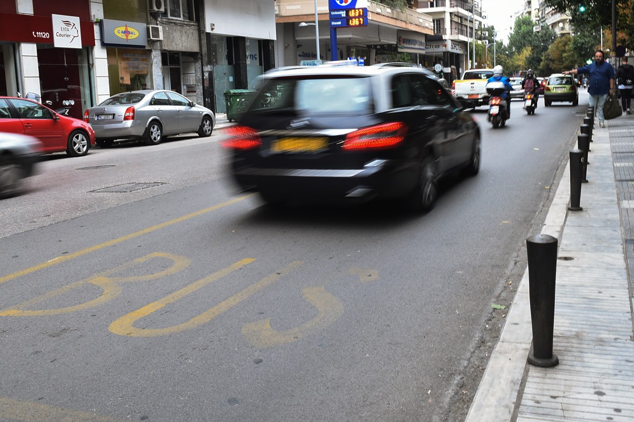 Συνελήφθη ο 37χρονος οδηγός ταξί που παρέσυρε αξιωματικούς της ΕΛ.ΑΣ. στη Θεσσαλονίκη