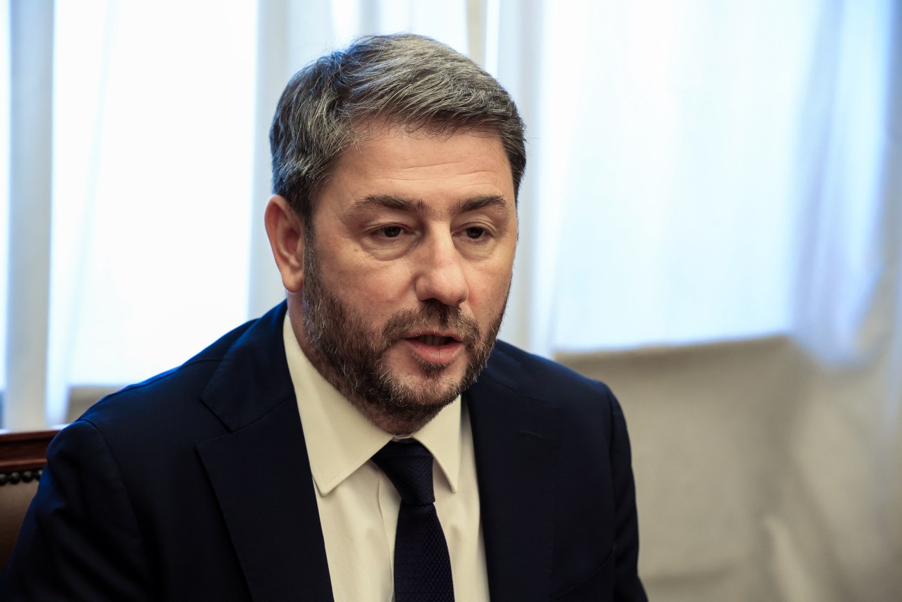 ΠΑΣΟΚ: Ενδυνάμωση σε ένα ρευστό πολιτικό σκηνικό με συναντήσεις Ανδρουλάκη, Βενιζέλου και Παπανδρέου
