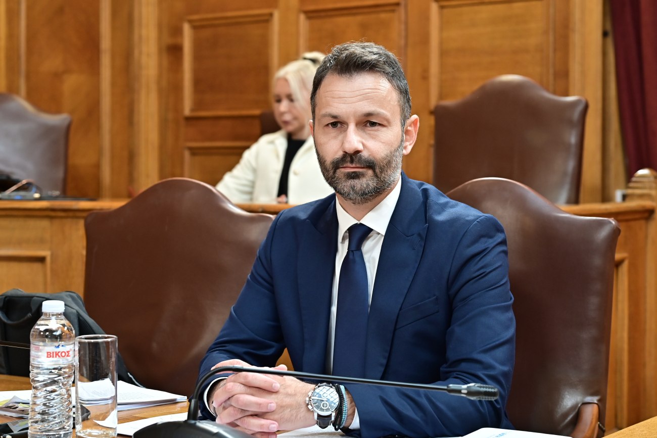 Εξεταστική επιτροπή: Ο Ζερβός επικαλείται το δικαίωμα σιωπής παρά το γεγονός ότι δεν είναι κατηγορούμενος για ΟΠΕΚΕΠΕ