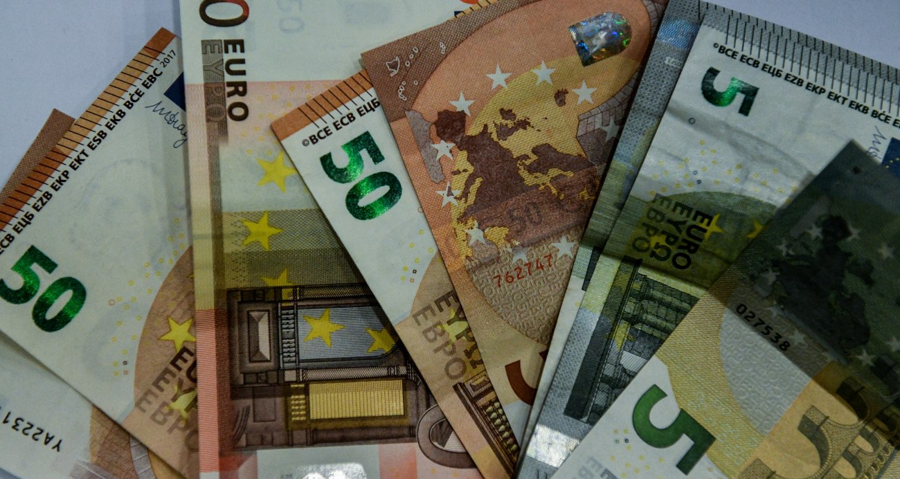 Προϋπολογισμός: Πρωτογενές πλεόνασμα 9,35 δισ. ευρώ το 9μηνο