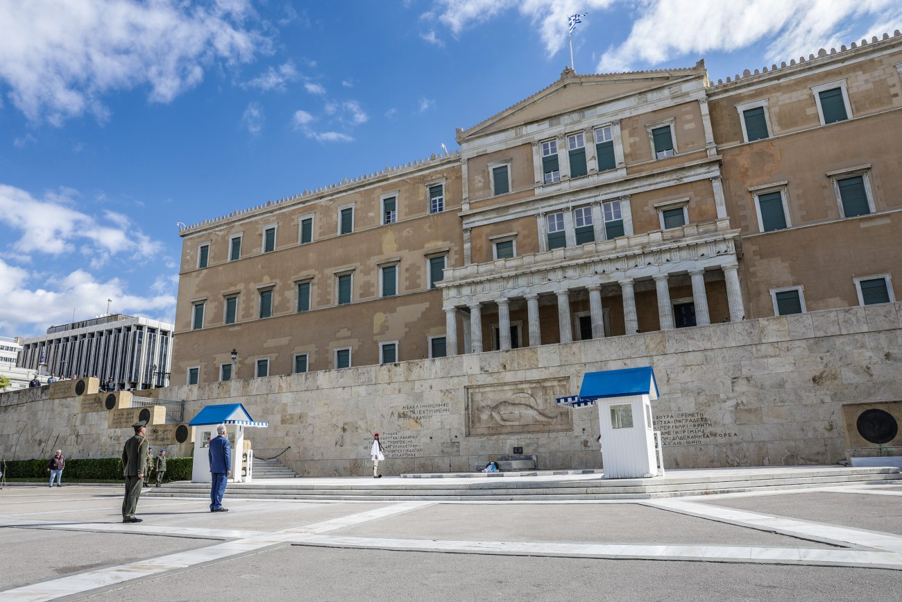Τσουκαλάς: Τα εθνικά μνημεία πρέπει να ενώνουν, όχι να διχάζουν όπως επιδιώκει η κυβέρνηση