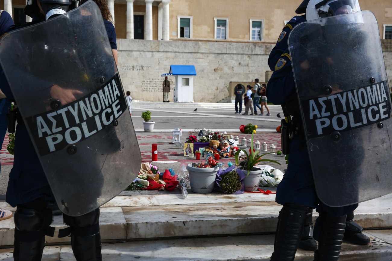 Απαγόρευση διαδηλώσεων στο Μνημείο Άγνωστου Στρατιώτη: Η κυβέρνηση κόντρα στη λαϊκή θέληση