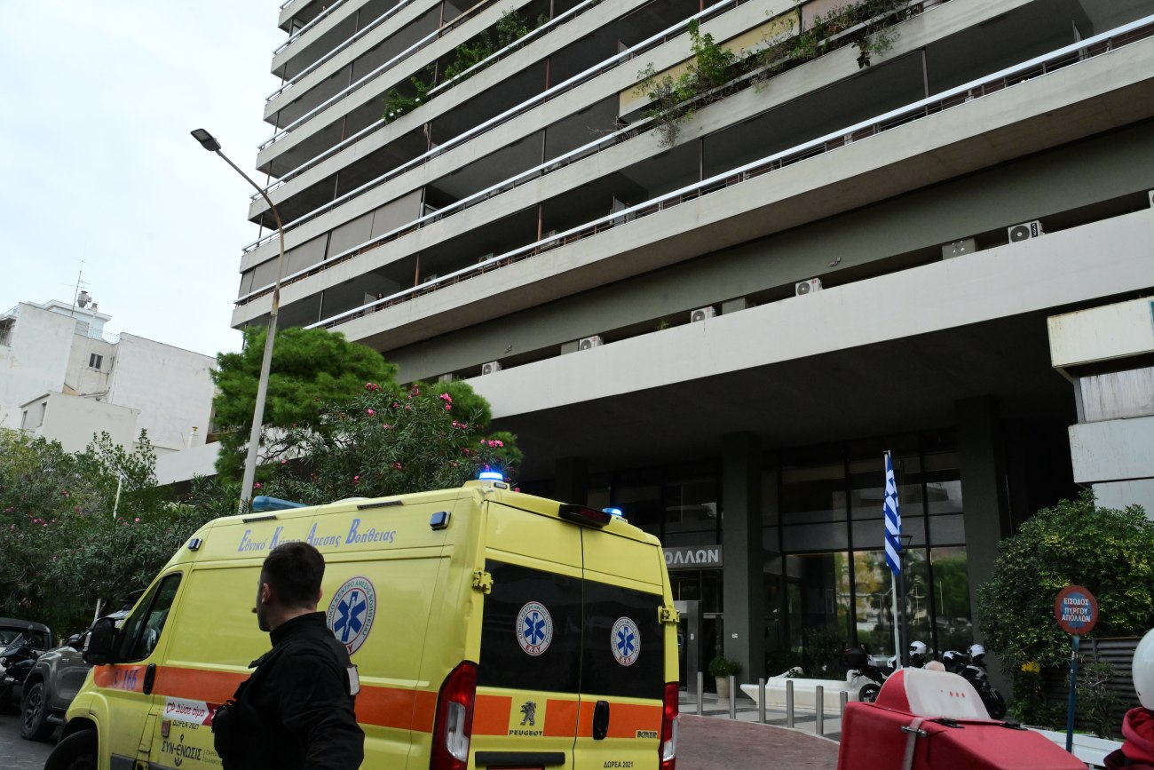 Αναζητώντας τα αίτια της αυτοκτονίας του 44χρονου: Οι τελευταίες του στιγμές πριν την πτώση
