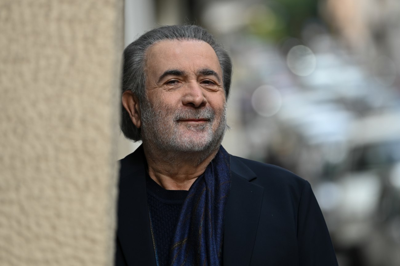 Ο Λαζόπουλος καταγγέλλει τη διαφθορά και προτείνει επιστροφή Τσίπρα στην πολιτική σκηνή