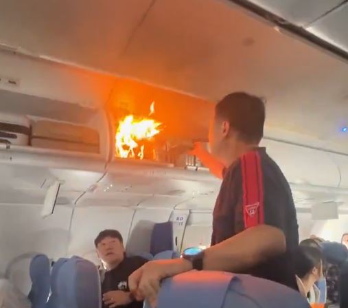 Σοκαριστική φωτιά σε πτήση της Air China: Χειραποσκευή αναφλέγεται [Βίντεο]