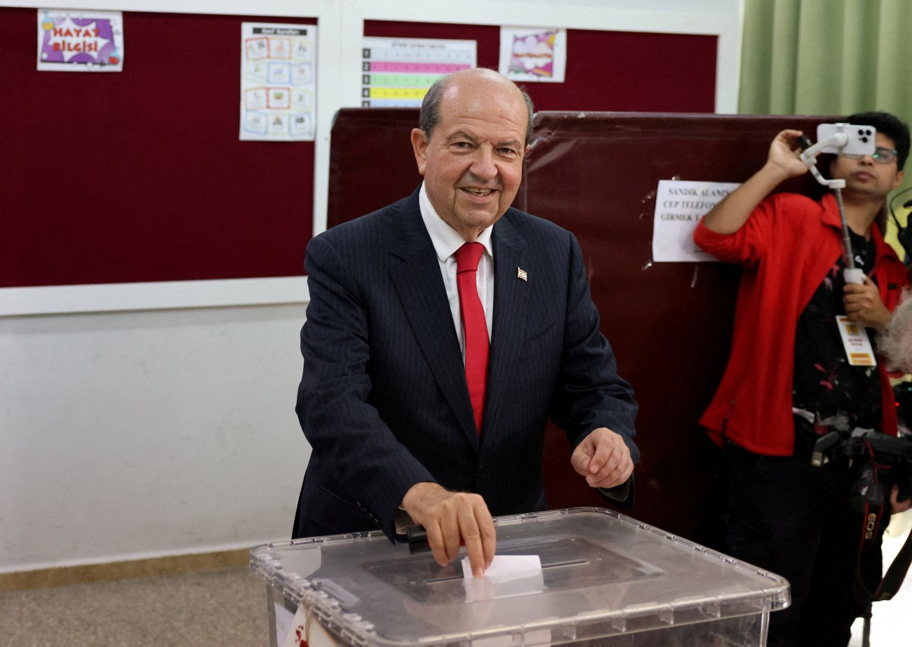 Θρίαμβος του Τουφάν Ερχιουρμάν στις εκλογές στα κατεχόμενα – Η ήττα του Ερσίν Τατάρ