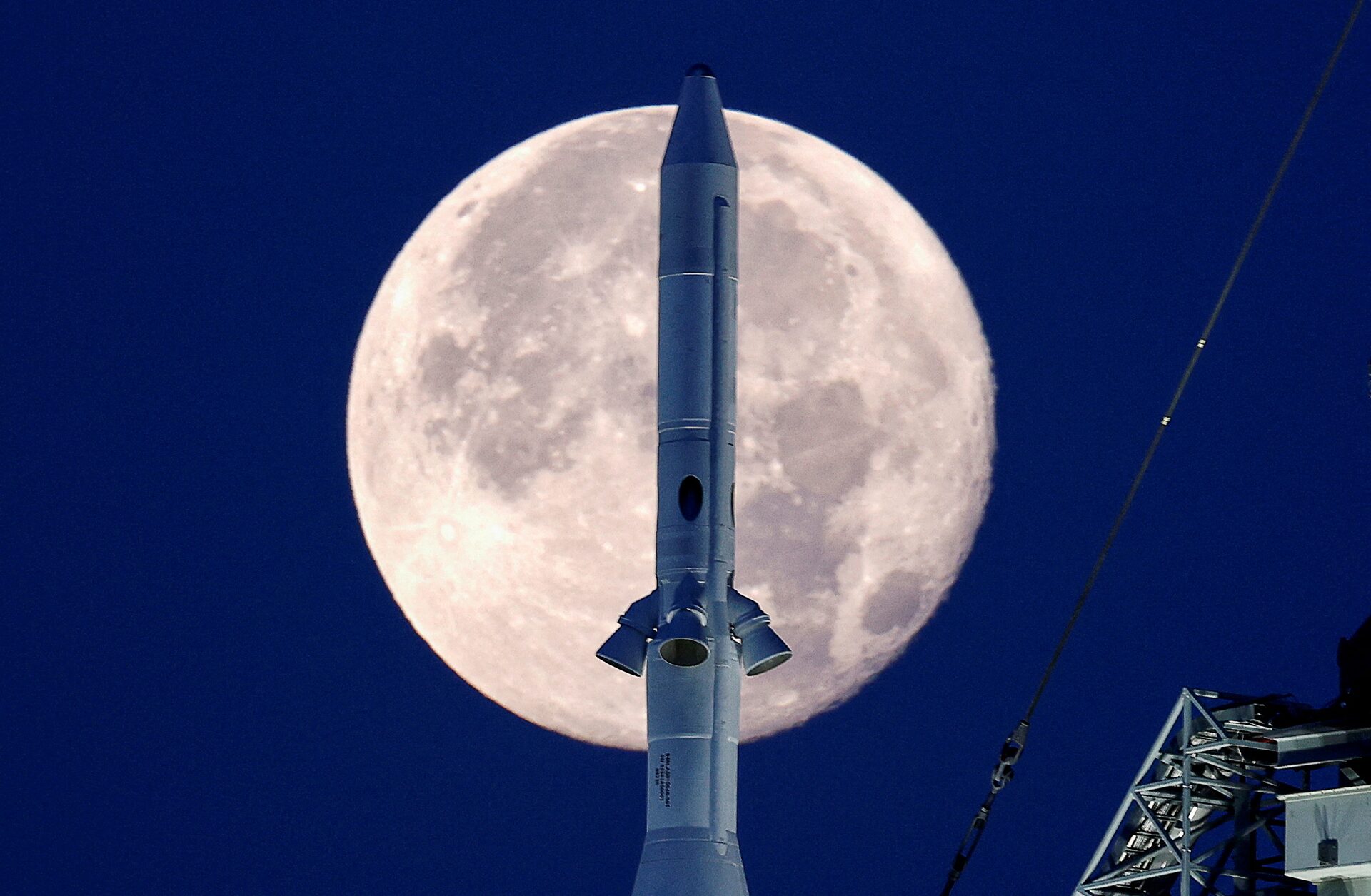 Η NASA αναζητά εναλλακτικούς συνεργάτες για τις αποστολές της στη Σελήνη