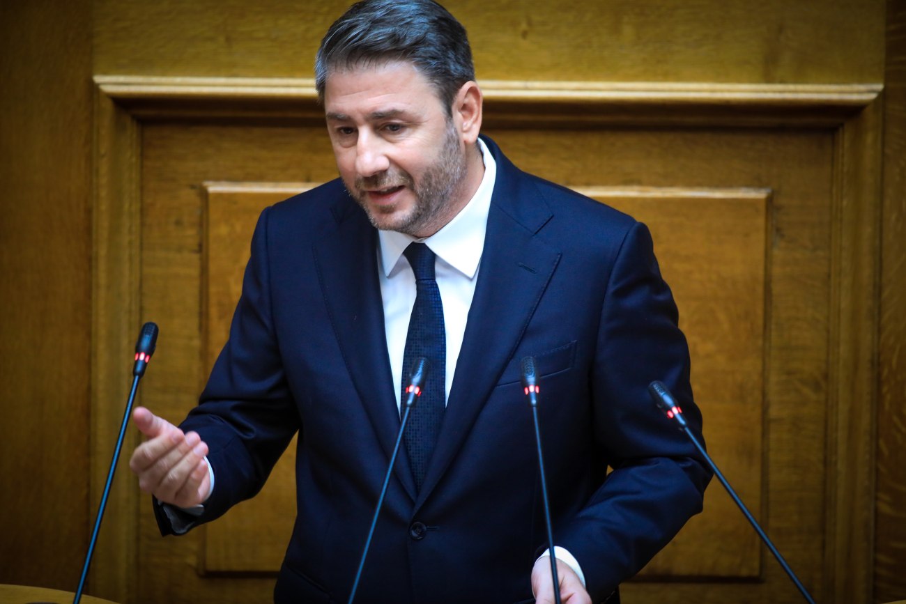 Ο Ανδρουλάκης προετοιμάζεται για νέα κόντρα στη Βουλή – Σημεία εστίασης στην εθνική και εργασιακή πολιτική